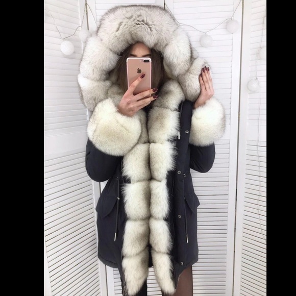 Arctic Fox Trim Parka - Picture 9 of 16